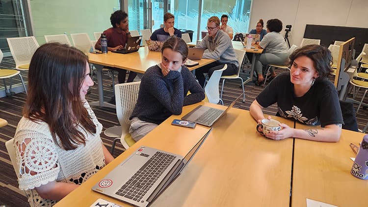 Summer Student Research Program at WL: “Designing slides to present scientific results” workshop