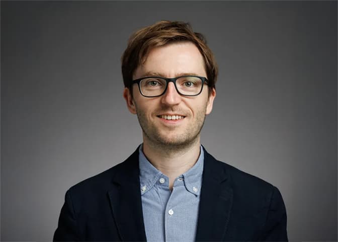 Physics Club - Aleksander Kubica - Yale University Applied Physics