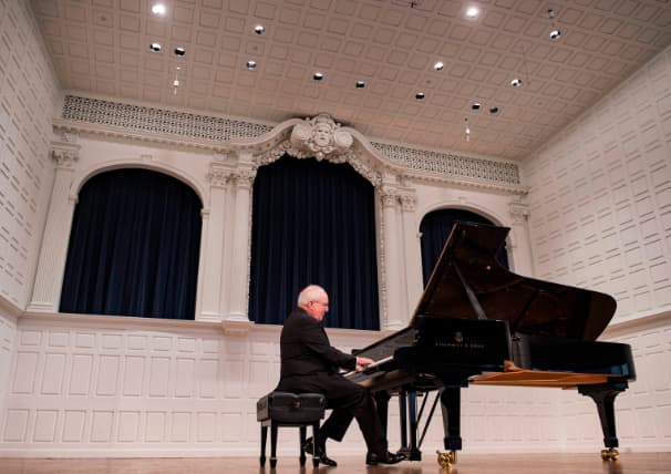 Robert Blocker plays Telemann and Schumann