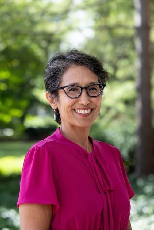 Deirdre de la Cruz: God's Magicians: Philippine Centers of the Global Occult