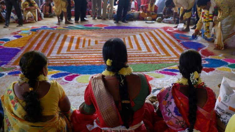 Rethinking Vernacular Hinduisms of South Asia and Beyond