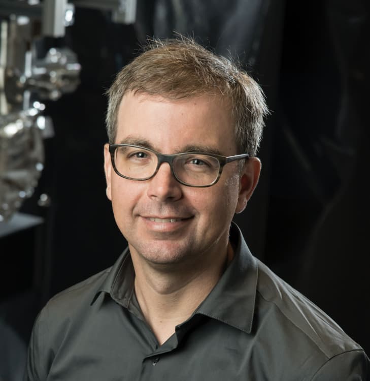 YQI Colloquium - Kenneth Brown - Duke University