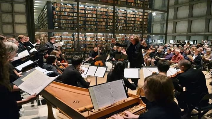 Yale Collegium Musicum: The Old Song and Dance