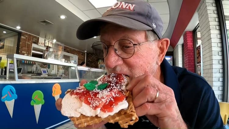 'A Sweeter Slice': Hamden ice cream shop serves a take on New Haven apizza