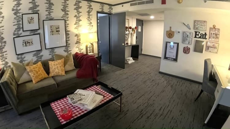 Omni Hotel's Pizza Suite celebrates New Haven's culinary tradition