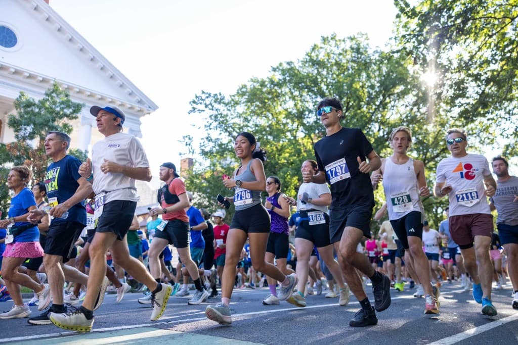 Thousands Run In Labor Day Race